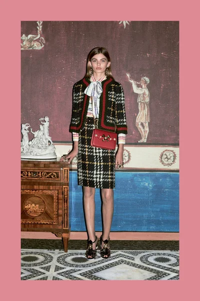 Look 75